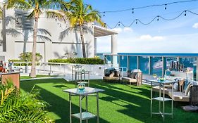 Luxury Beachfront Studio!