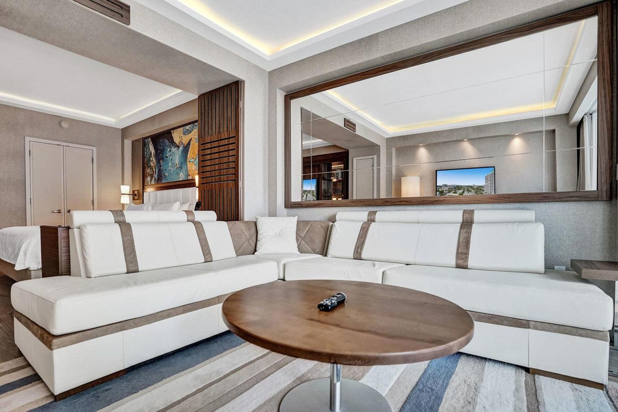 Luxury Beachfront Studio! Fort Lauderdale Exterior photo