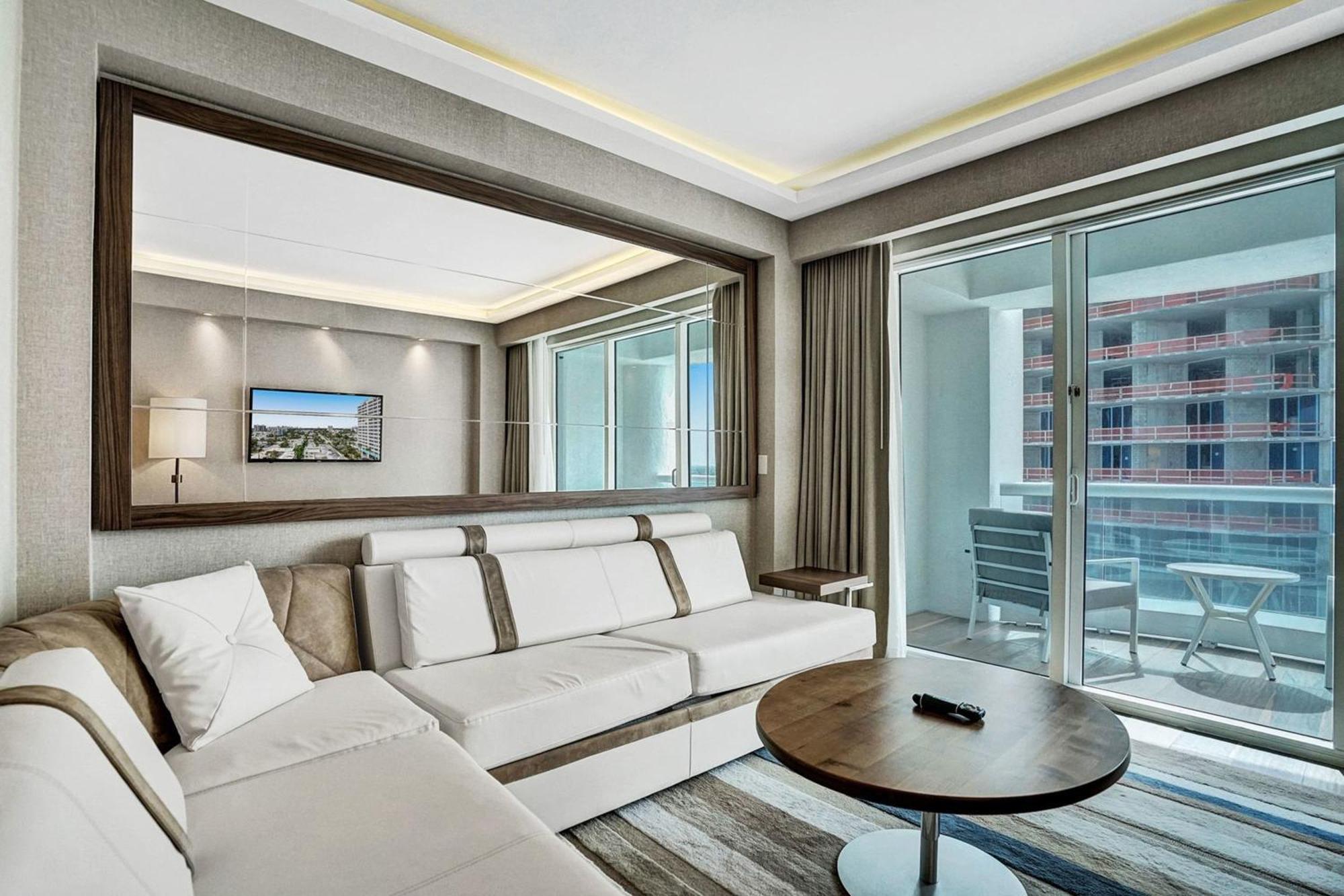 Luxury Beachfront Studio! Fort Lauderdale Exterior photo